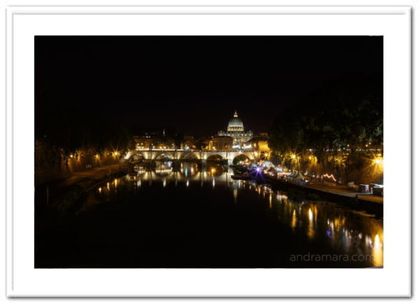 Ponte Sisto in Rome at night